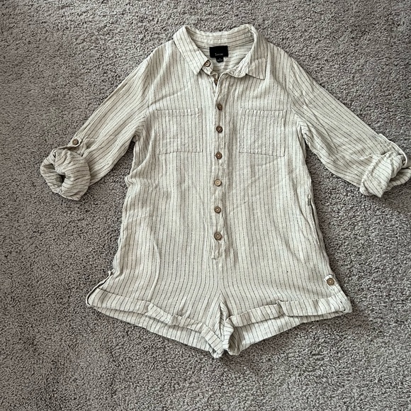 EUC Lumiere Pinstriped Linen Romper Small - Picture 6 of 9